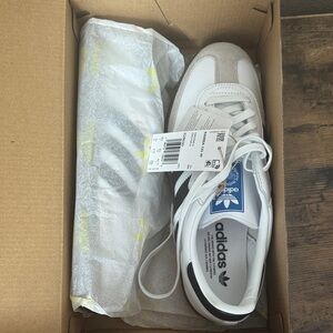 New, never worn Samba OG Adidas White and Black Classic Sneakers